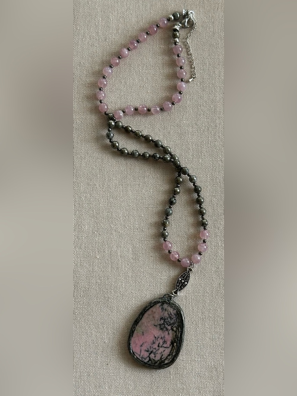 28-1/2 inch Cherry Quartz and Rhodonite Crystal bead necklace NWOT - Picture 7 of 14